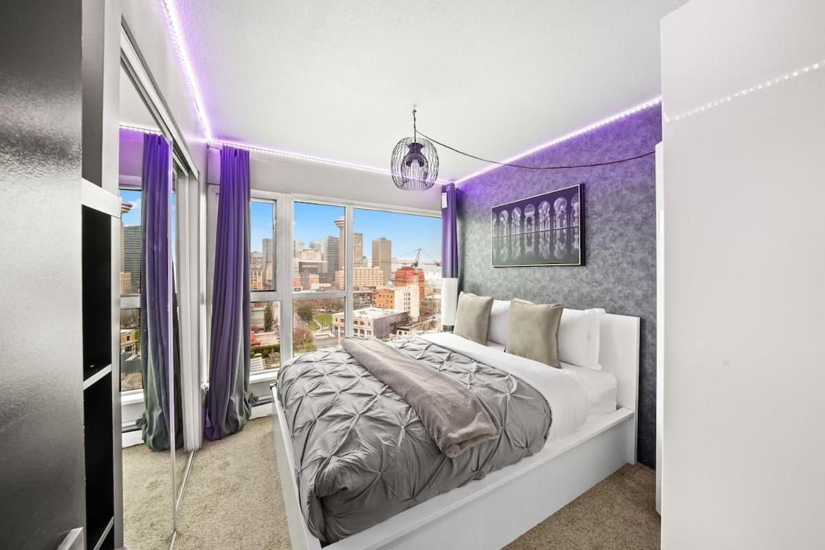 Beautiful 2 Bed Home Dt With Free Parking Vancouver Esterno foto