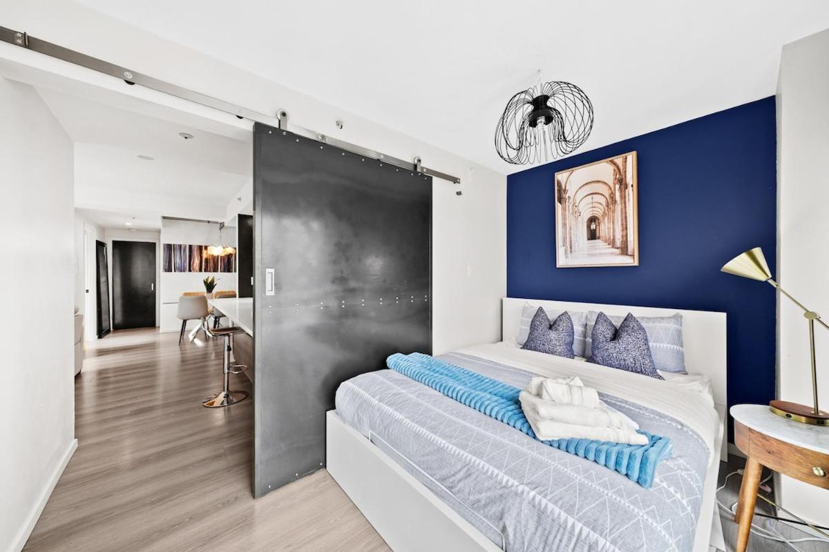 Beautiful 2 Bed Home Dt With Free Parking Vancouver Esterno foto